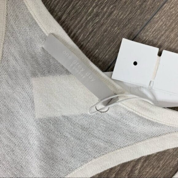 Anthropologie One Grey Day Orion Knit Tank Top Racerback V-neck Cream Size XS - Picture 11 of 16